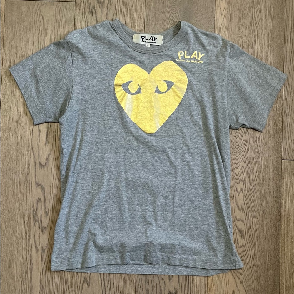 Comme des Garcons PLAY Gray Tee with Gold Foil Heart